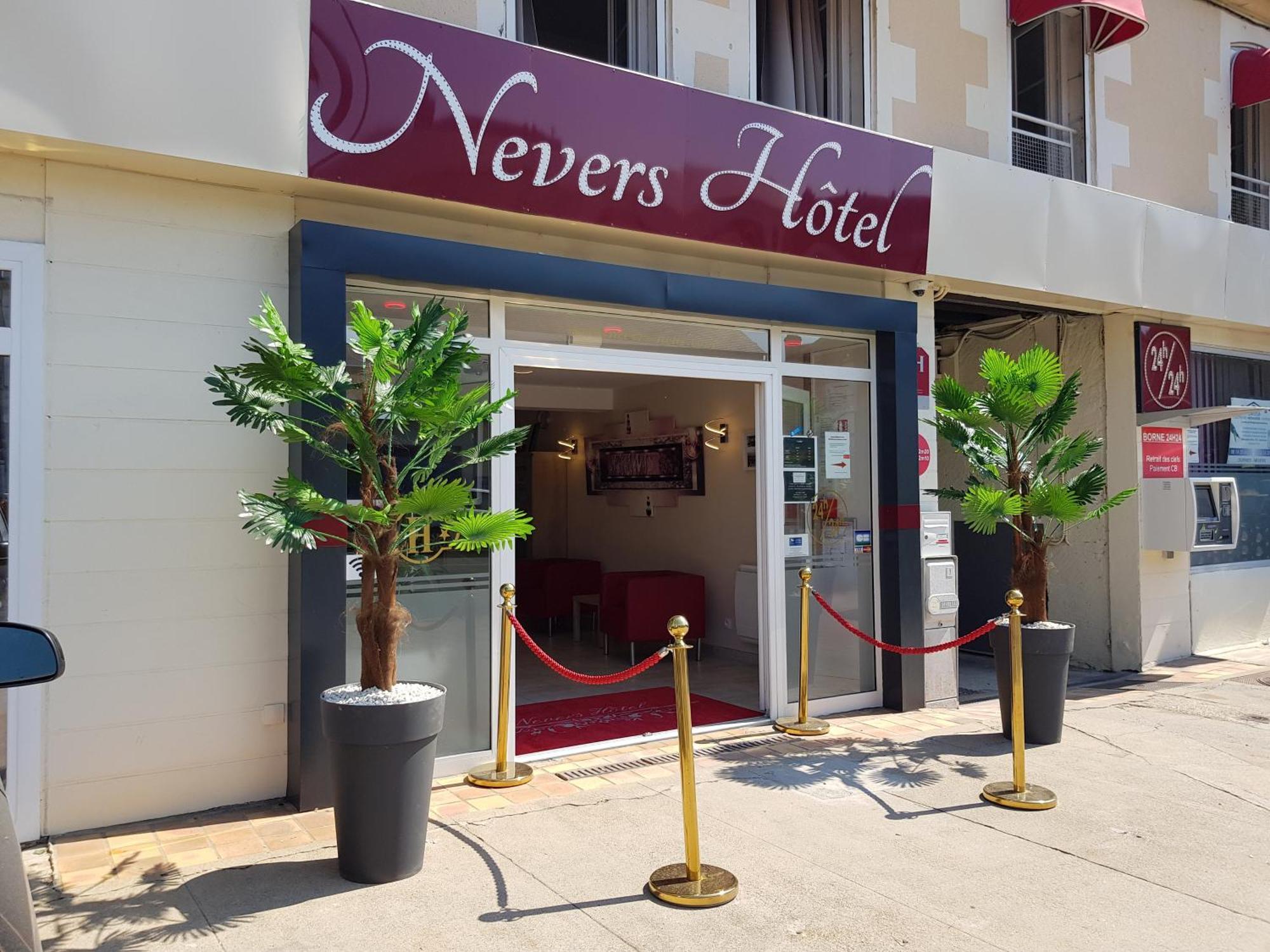 Nevers Hotel Exterior foto