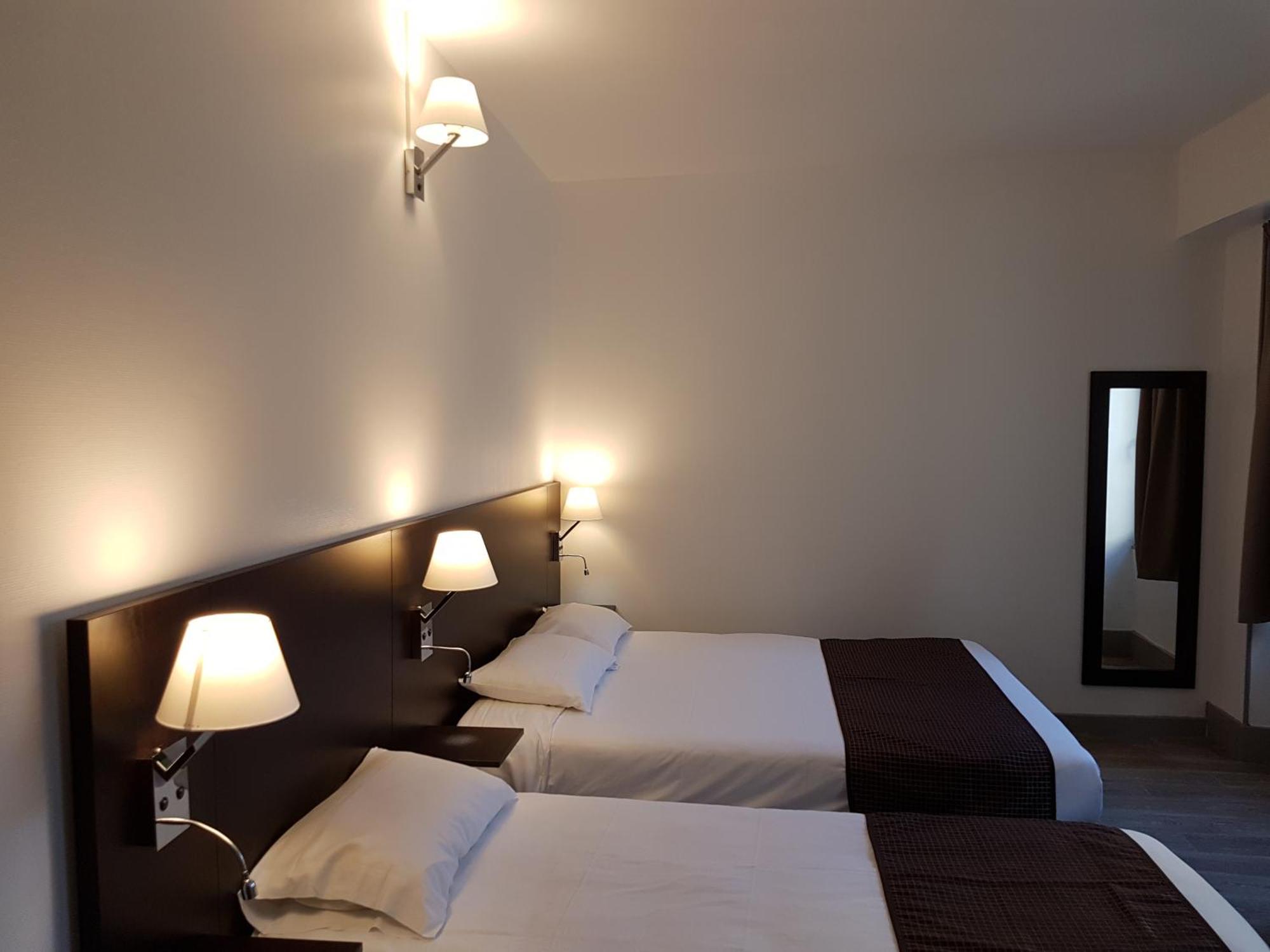 Nevers Hotel Exterior foto