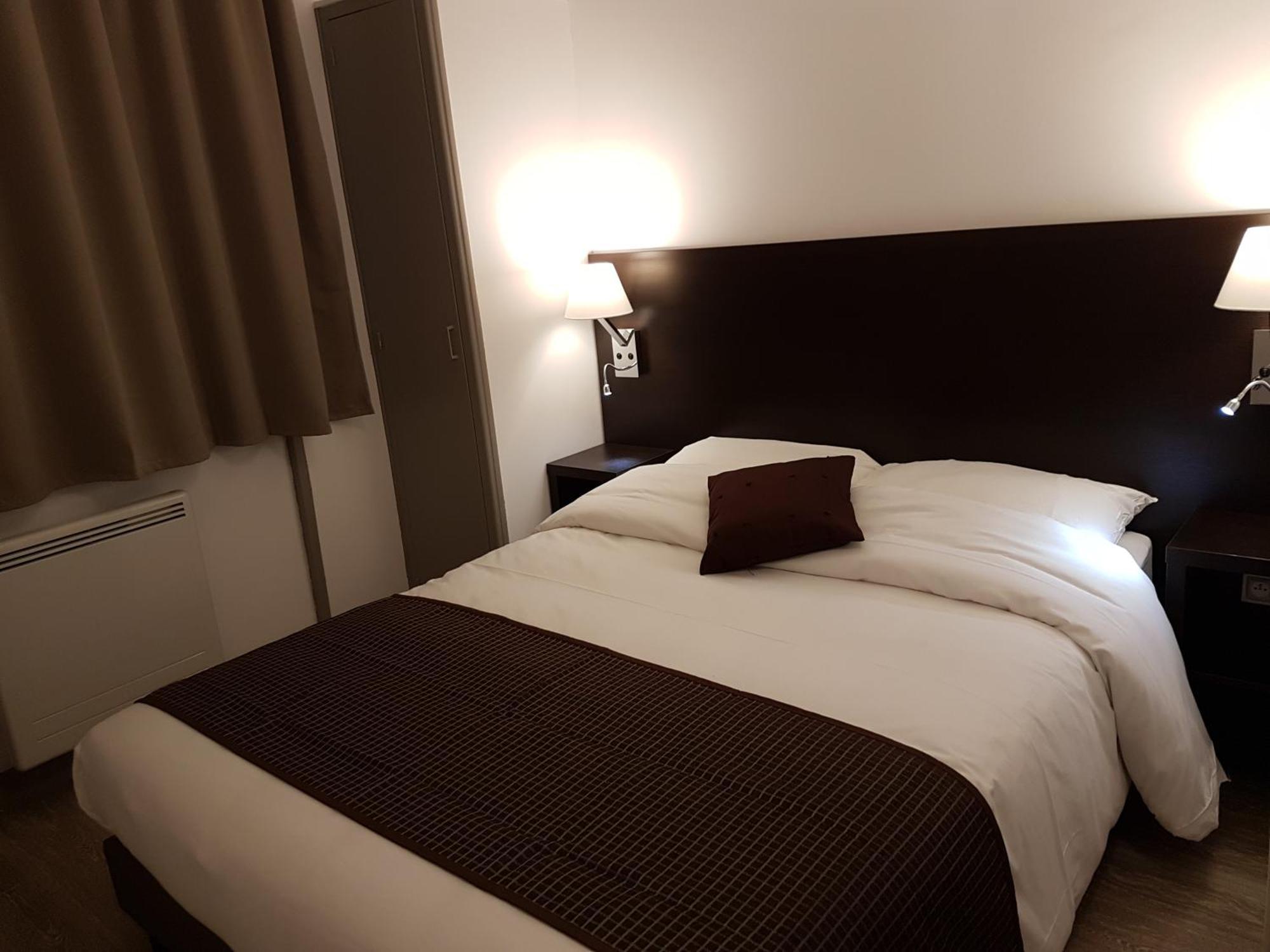 Nevers Hotel Exterior foto